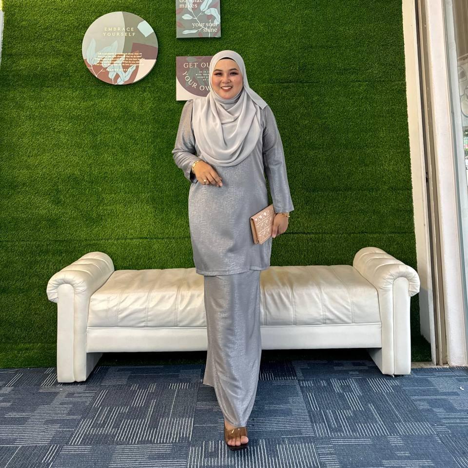 Zahra Kurung Moden Satin Jacquard Embossed