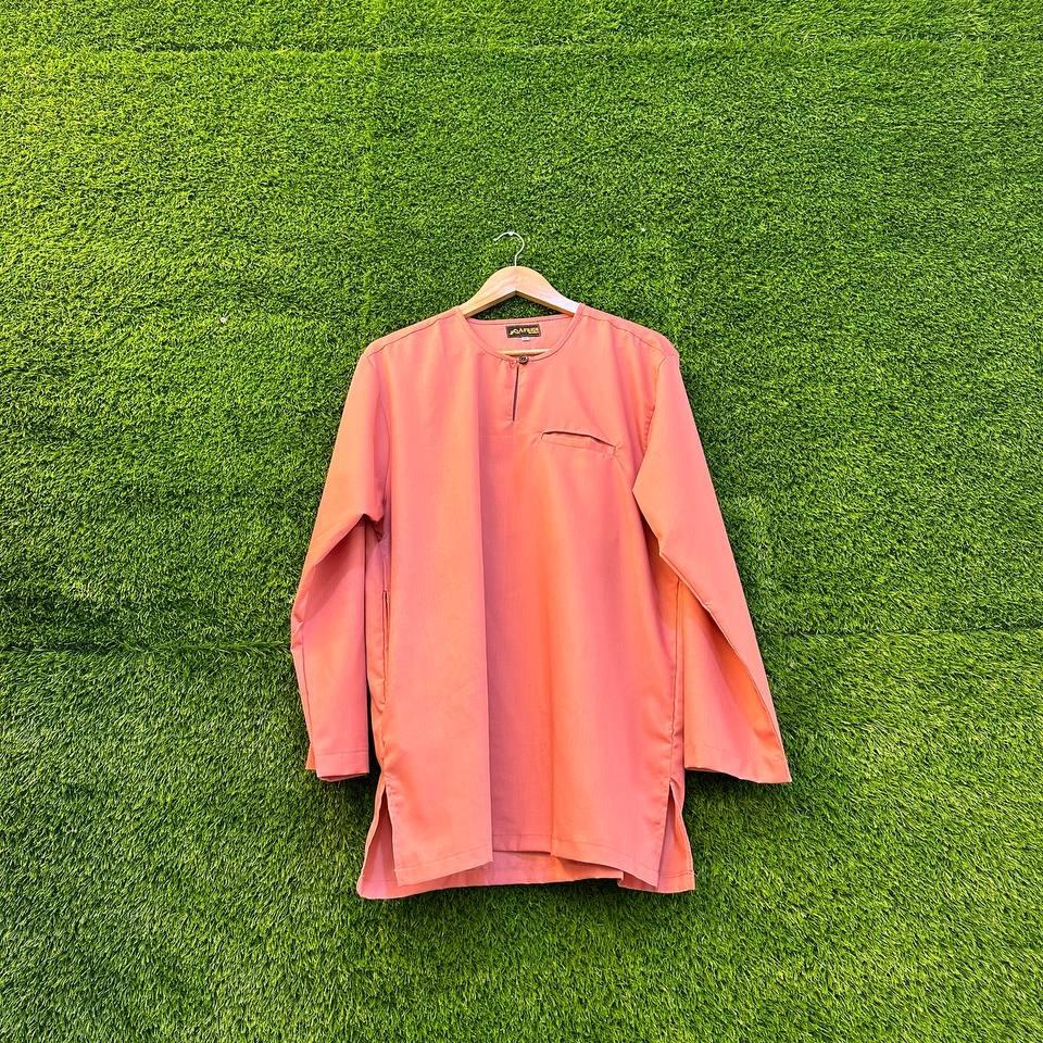 Kurta Osaka German Cotton Exclusive Kantong Dan Kancing - Button