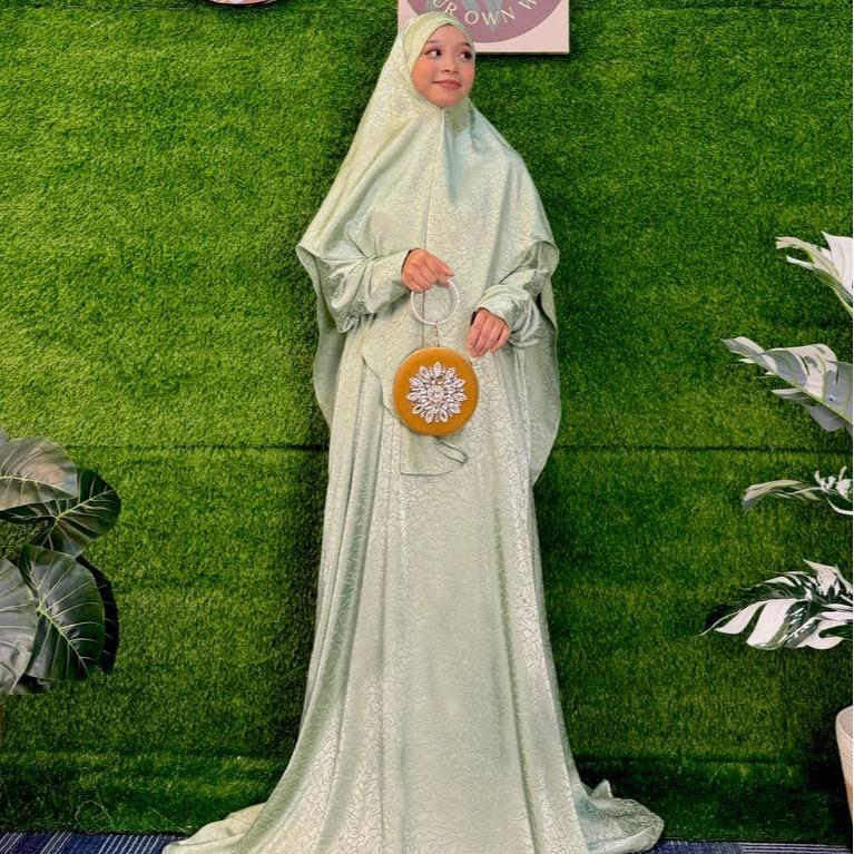 Set Khimar Satin Jacquard Abaya Wanita Lengan Panjang