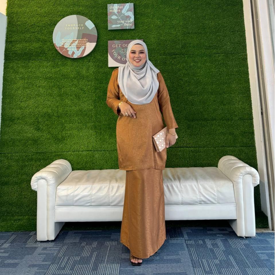 Zahra Kurung Moden Satin Jacquard Embossed